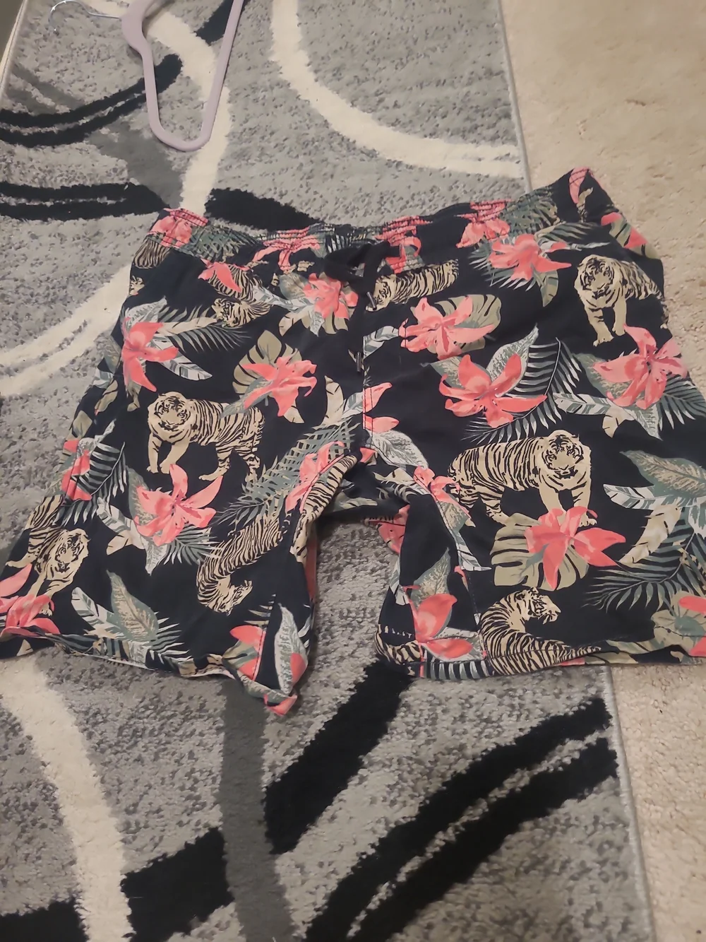 George Mens Shorts Size L Floral Tiger Print Flat Front w/Drawstring Pockets